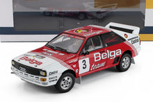 Coche de rally Audi rojo y blanco a escala 1/18 con decoración Belga, disponible en Vroomi.