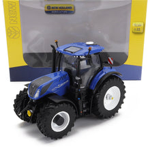 Modelo de tractor New Holland T7.270 a escala 1:32 azul con neumáticos y cabina detallados, coleccionable en Vroomi.