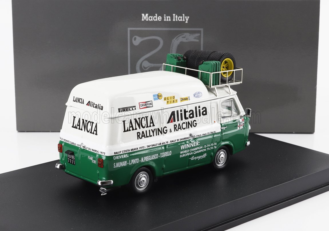 Modelo de furgoneta Lancia Alitalia Rallying & Racing con ruedas de repuesto, verde y blanca, disponible en Vroomi.