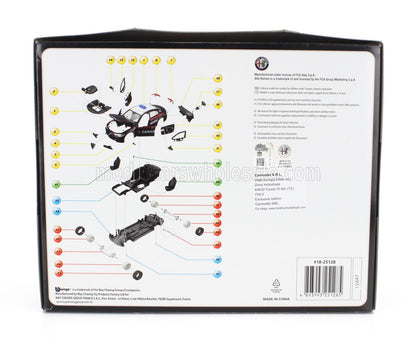 Diagrama detallado del kit del modelo Alfa Romeo Carabinieri con piezas detalladas y guía de montaje, disponible en Vroomi.
