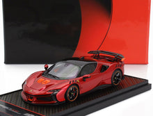 Modelo de coche deportivo rojo a escala 1/18 con detalles en negro, ya disponible para coleccionistas en Vroomi.