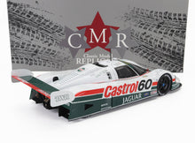 Modelo de coche Jaguar Castrol Jaguar blanco y verde con el número 60, expuesto con su caja Classic Model Replicas, vendido en Vroomi.