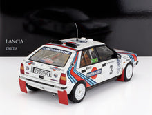 LANCIA - DELTA HF INTEGRALE 4WD TEAM MARTINI & ROSSI RACING N 3 GANADOR RALLY OLYMPUS USA 1987 JUHA KANKKUNEN - JUHA PIIRONEN - BLANCO ROJO AZUL