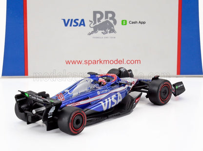 Maqueta a escala del coche de Fórmula 1 Red Bull con los logotipos de VISA y Cash App disponible en Vroomi.