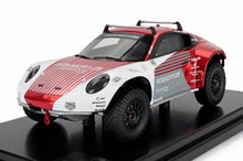 PORSCHE - 911 992 OFF-ROAD 2023 - CON VETRINA - CON VITRINA - ROJO BLANCO