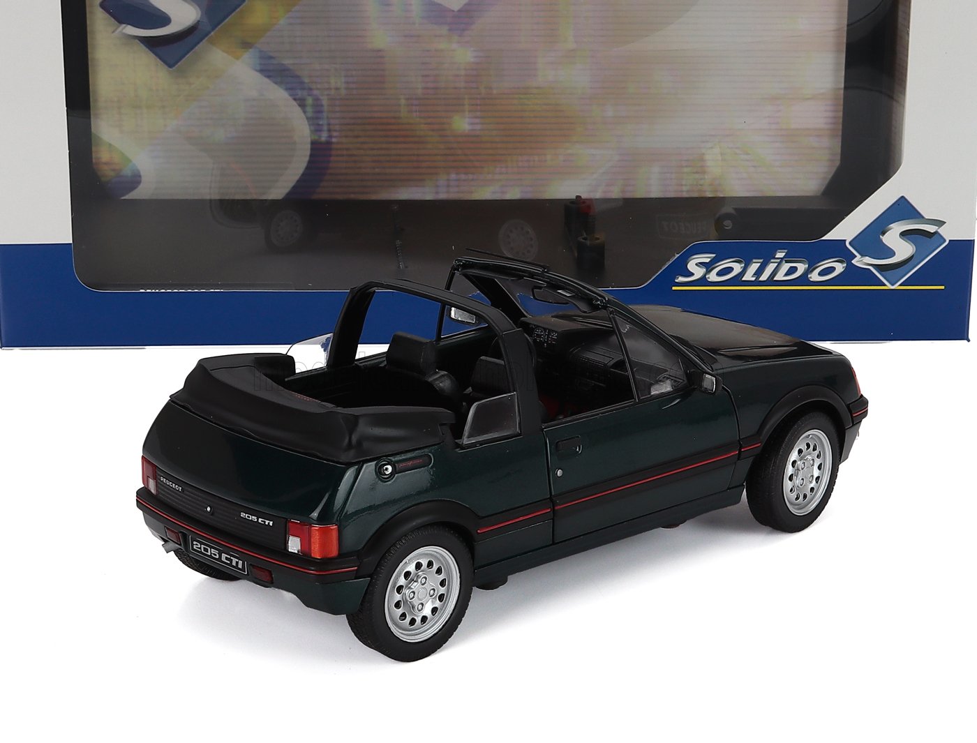 Maqueta de coche Peugeot 205 CTI descapotable a escala 1/18 con caja, ahora disponible online.