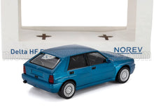 Modelo a escala azul de Lancia Delta HF Integrale de Norev, disponible en el mercado Vroomi.