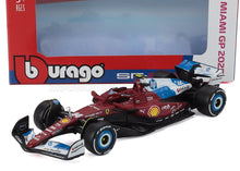 Maqueta de coche Ferrari F1 Miami GP a escala 1/18, detallada y fabricada en metal fundido, ya disponible para coleccionistas en Vroomi.