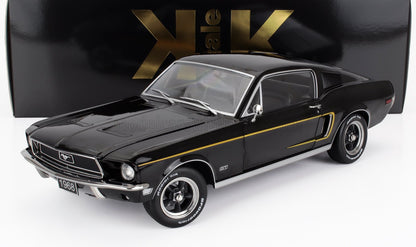 Coche modelo Ford Mustang GT negro de 1968 con franja dorada y neumáticos BFGoodrich, presentado en Vroomi.