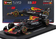 Modelo de coche de Fórmula 1 Black Oracle Red Bull RB21 a escala 1/43 con calcomanías detalladas, disponible en Vroomi.