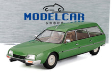 Maqueta en verde del coche Citroën CX 2400 Break de Model Car Group, disponible en Vroomi.