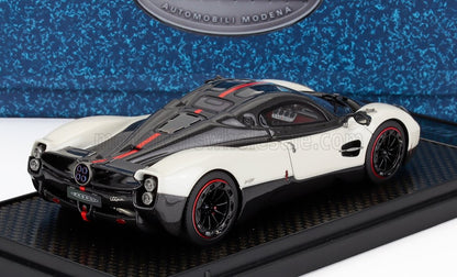 Coche de colección a escala 1:18 de Pagani Huayra en fibra de carbono y blanco, disponible en Vroomi.