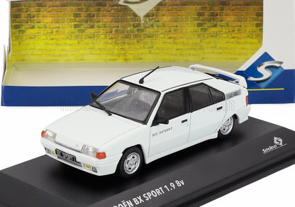 Modelo a escala 1/18 del Citroën BX Sport fabricado en metal fundido a presión, presentado en caja, ya disponible online.