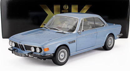 Coche clásico BMW 3.0 CSI E9 azul claro con detalles cromados, a la venta en Vroomi.