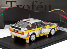 AUDI - QUATTRO SPORT (versión de noche) N 1 4º RALLY NUEVA ZELANDIA 1985 STIG BLOMQVIST - BJORN CEDERBERG - BLANCO AMARILLO GRIS