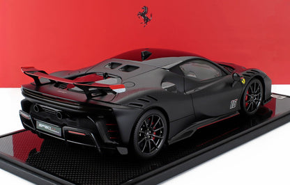 Maqueta a escala del Ferrari SF90 Stradale negro con detalles en rojo, réplica coleccionable ya disponible.