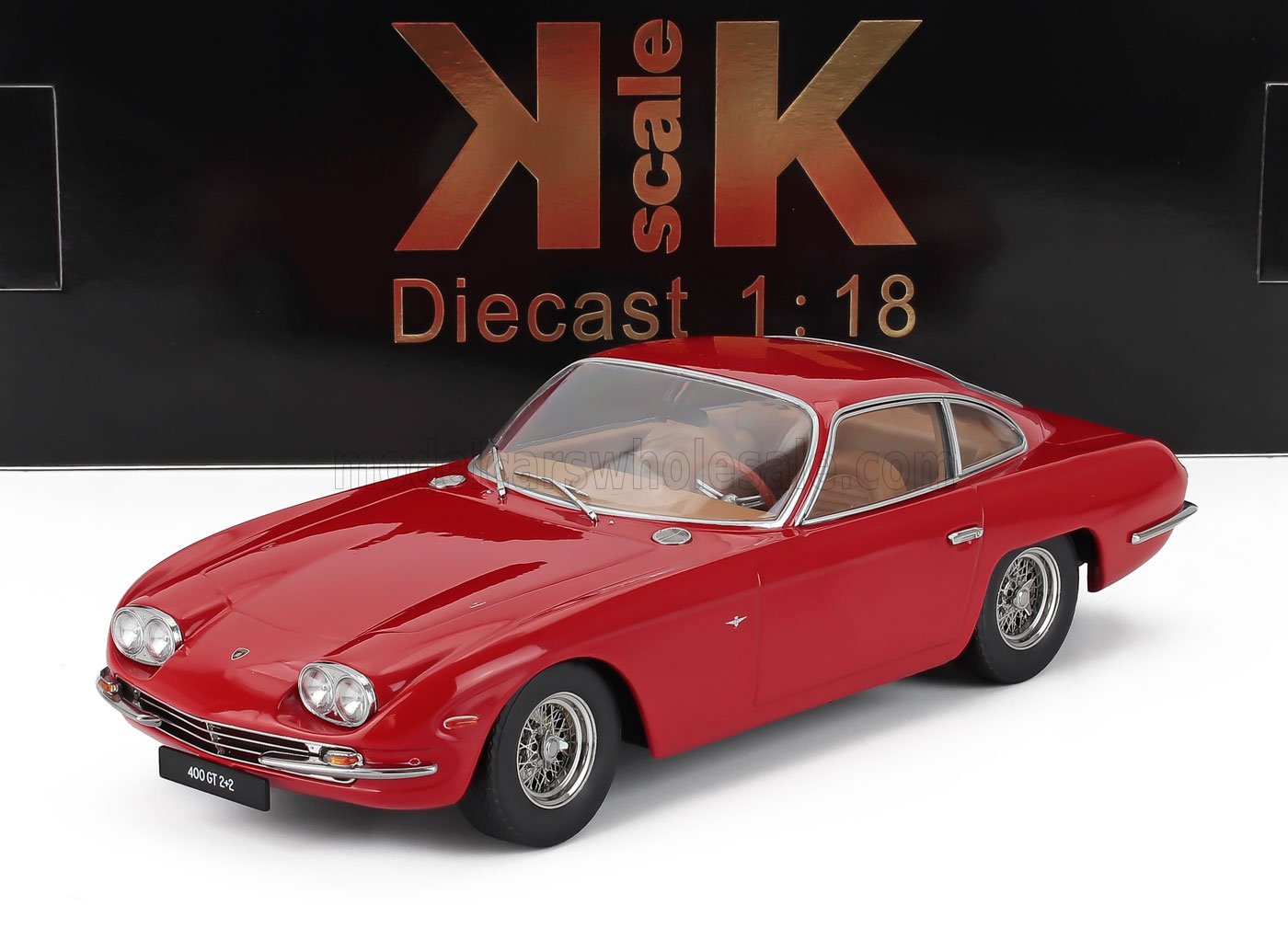 Coche en miniatura Lamborghini 400 GT 2+2 a escala 1:18, fabricado en metal fundido, disponible en Vroomi.