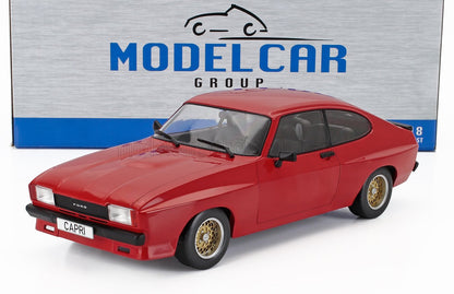 Coche en miniatura Ford Capri rojo a escala 1/18 con llantas doradas, disponible en la colección de coches en miniatura Vroomi.