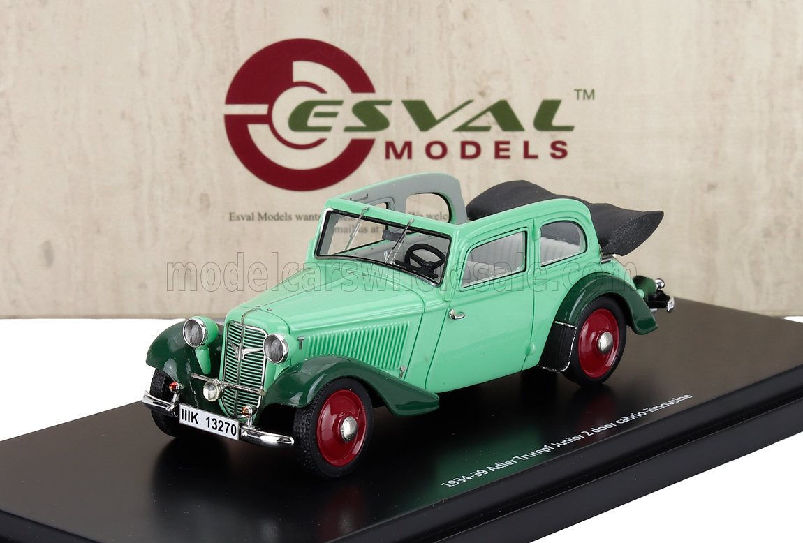 Coche en miniatura coleccionable Adler Trumpf Junior verde de los años 30, actualmente a la venta en Vroomi.