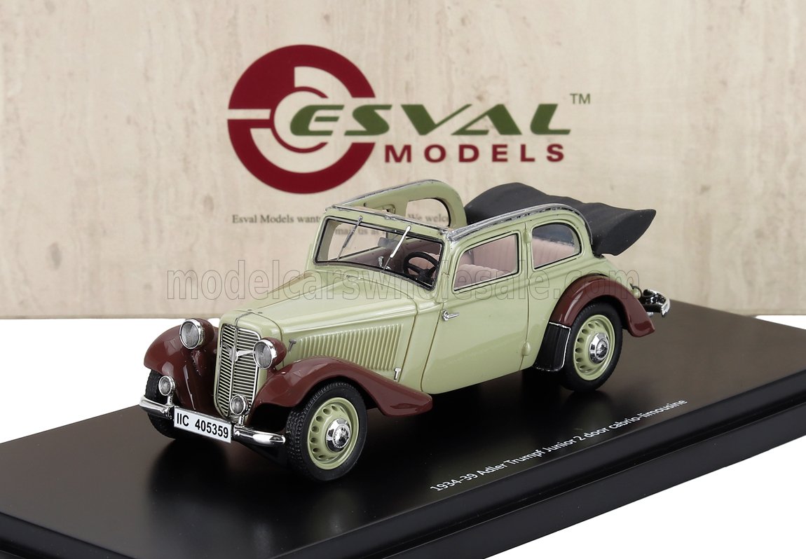 Coche a escala 1:18 del modelo Adler Trumpf Junior de 1934-39, fabricado en metal fundido, ya disponible para coleccionistas en Vroomi.