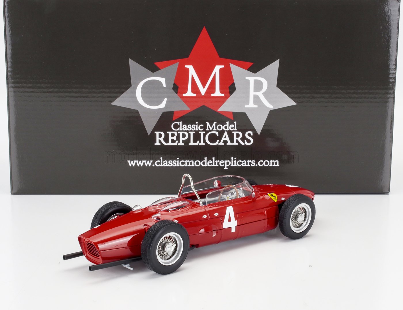 Modèle réduit de voiture de course Ferrari vintage rouge avec le numéro 4, boîte classique Replicars, disponible sur Vroomi.