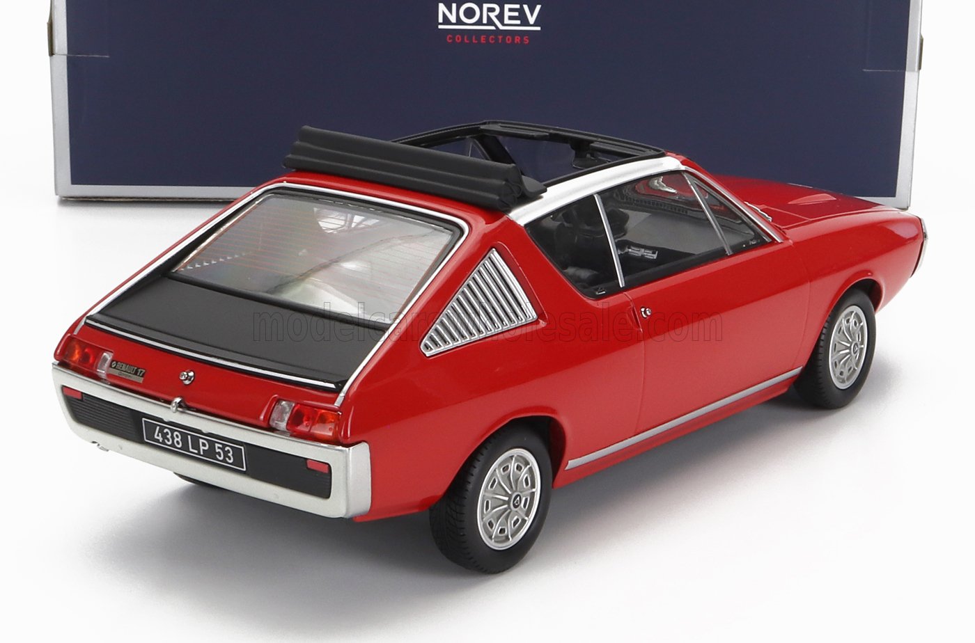 Modèle réduit Red Norev de collection Renault 17 coupé avec lunette arrière noire et toit ouvrant, disponible sur Vroomi.