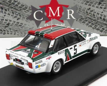 Maquette réduite d'une voiture de rallye Fiat Abarth blanche avec livrée Alitalia rouge et verte, numéro 5, sur socle noir, disponible sur Vroomi.