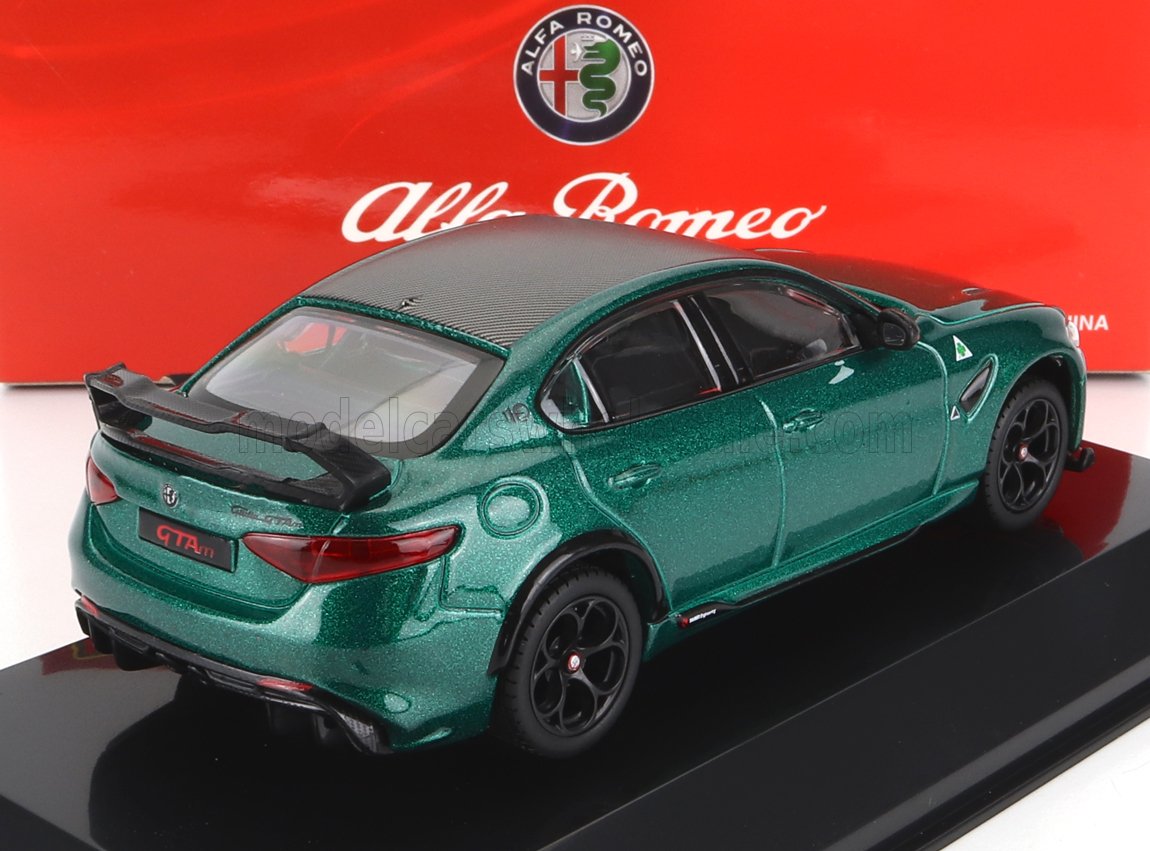 ALFA ROMEO | GIULIA GTAm 2020 - AVEC VITRINE - CARMODEL EXCLUSIF | M O N T R E A L GREEN MET