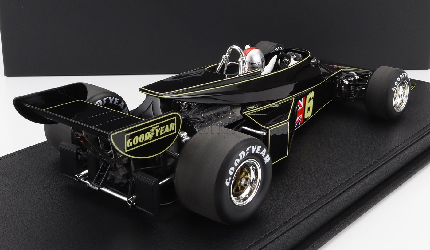 Modèle réduit vintage noir de voiture de course de Formule 1 avec pneus Goodyear et livrée Andretti, disponible sur Vroomi.