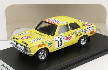Modèle réduit de voiture de rallye Opel Ascona jaune avec décalcomanies de course et numéro 13, disponible sur Vroomi