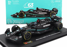 MERCEDES GP | F1 W14 TEAM MERCEDES-AMG PETRONAS FORMULA ONE N 63 SEASON 2023 GEORGE RUSSELL - CON PILOTA E VETRINA - WITH PILOT AND SHOWCASE