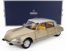 Modèle réduit Norev Collectors de la Citroën DS classique beige avec toit argenté et intérieur orange, disponible sur Vroomi.