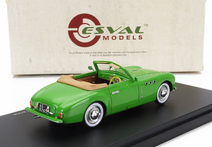 Modèle réduit de voiture décapotable vintage verte avec intérieur beige sur socle noir, proposé sur Vroomi.