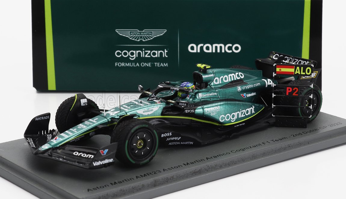 Modèle réduit de la voiture de F1 Aston Martin AMR23 aux couleurs de Cognizant et Aramco, avec le pilote ALO, disponible sur Vroomi.