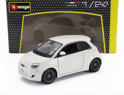 Modèle réduit Fiat 500 Bburago à l'échelle 1:24, blanc avec roues noires, présenté dans son coffret griffé, disponible sur Vroomi.