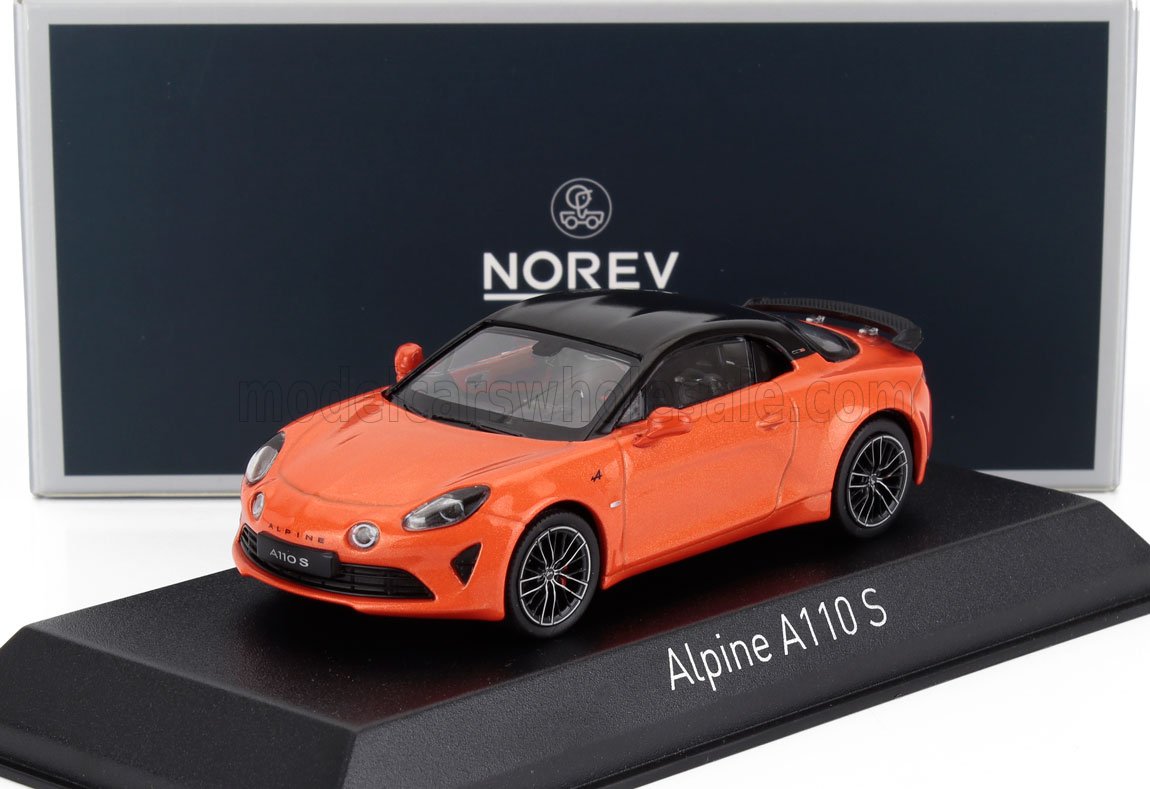 Maquette orange de Alpine S par Norev sur socle, disponible sur Vroomi