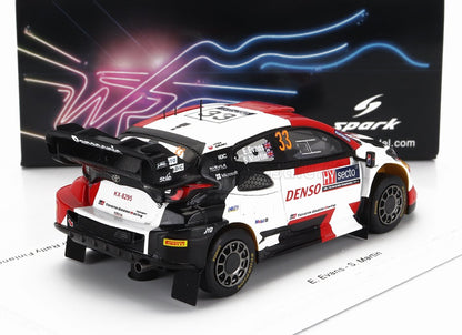 Modèle réduit de voiture de rallye Toyota Gazoo Racing avec les logos Denso et Panasonic, disponible sur Vroomi.