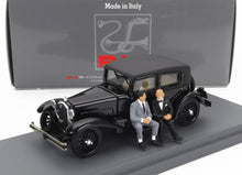 ALFA ROMEO - 1750 6C AVEC LES FIGURINES DE GABRIELE D'ANNUNZIO ET TAZIO NUVOLARI 1932 - NOIR
