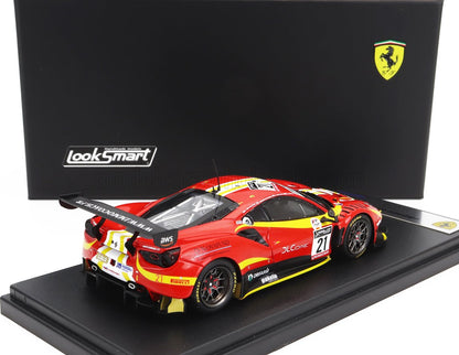 Modèle réduit de voiture de course Ferrari rouge et jaune n° 21 sur socle noir, objet de collection LookSmart, proposé sur Vroomi.