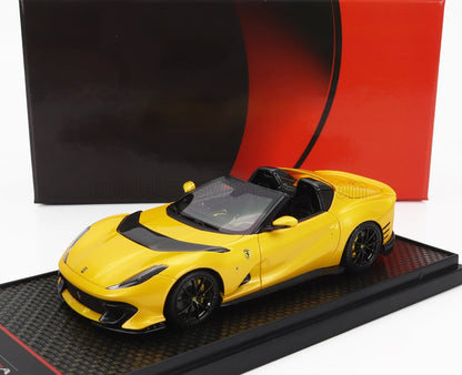 FERRARI - 812 COMPETIZIONE A SPIDER 2022 - JANTES NOIRES - GIALLO TRISTRATO - JAUNE MÉTALLISÉ
