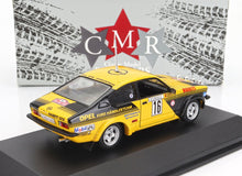 Modèle réduit Opel Kadett GTE jaune et noir avec décalcomanies de course sur socle d'exposition, présenté par Classic Model Replicas et disponible chez Vroomi.