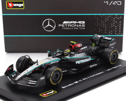 Modèle Mercedes-AMG F1 W15 E Performance à l'échelle 1/43 par Bburago, voiture de Lewis Hamilton, disponible via Vroomi