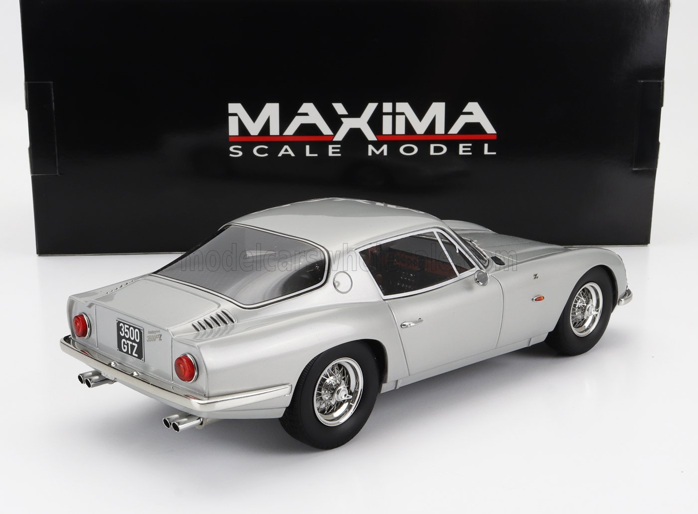 Modèle réduit Silver 3500 GTZ de Maxima arrière détaillé et roues à rayons, disponible sur Vroomi