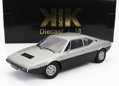 Modèle réduit Ferrari 308 GT4 à l'échelle 1:18, argent et noir, avec jantes détaillées, disponible via Vroomi.