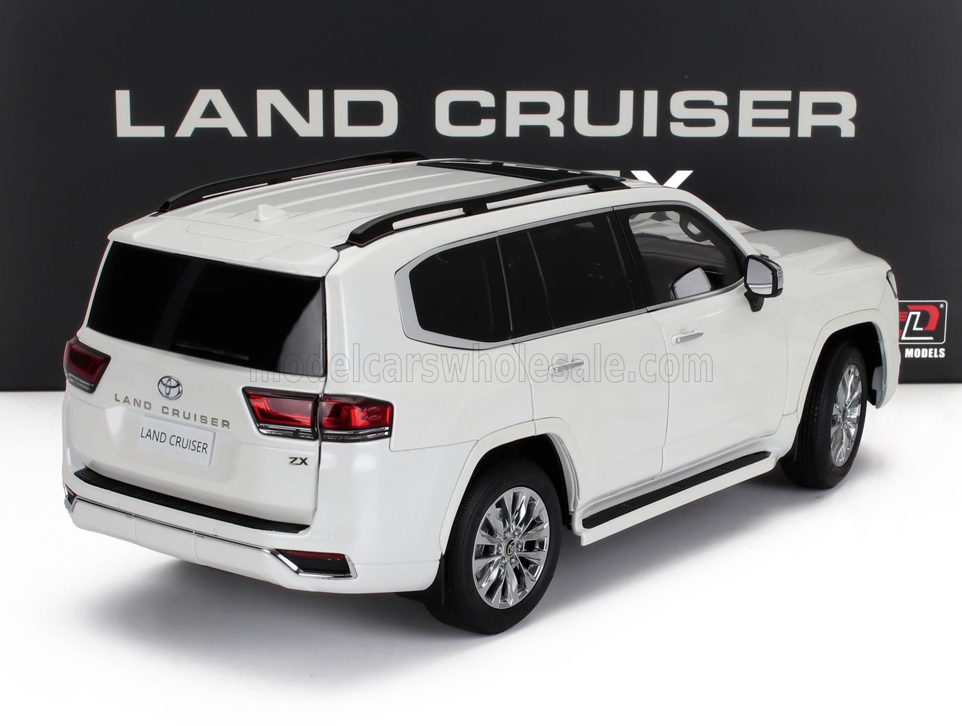TOYOTA - LAND CRUISER 300-ZX 2024 - BLANC