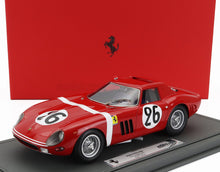 FERRARI | 250 GTO 3.0L V12 TEAM NORTH AMERICAN RACING N.A.R.T. N 26 24h LE MANS 1964 ED HUGUS - JOSE ROSINSKI - CON VETRINA - WITH SHOWCASE