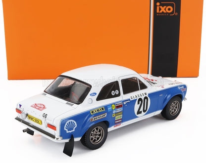 Modèle réduit de voiture de rallye Ford Escort Mark I blanche et bleue numéro 20 avec autocollants des sponsors, en sale Vroomi.
