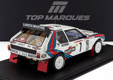 LANCIA - DELTA S4 TEAM MARTINI RACING (version nuit) N 7 VAINQUEUR DU RALLYE DE MONTECARLO 1986 HENRI TOIVONEN - SERGIO CRESTO - BLANC BLEU ROUGE