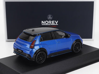 Modèle réduit Alpine bleu et noir sur socle d'exposition avec boîte collector Norev, disponible sur Vroomi.