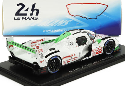 Modèle réduit de voiture de course blanche des 24 Heures du Mans avec aileron arrière vert sur socle noir, disponible sur Vroomi